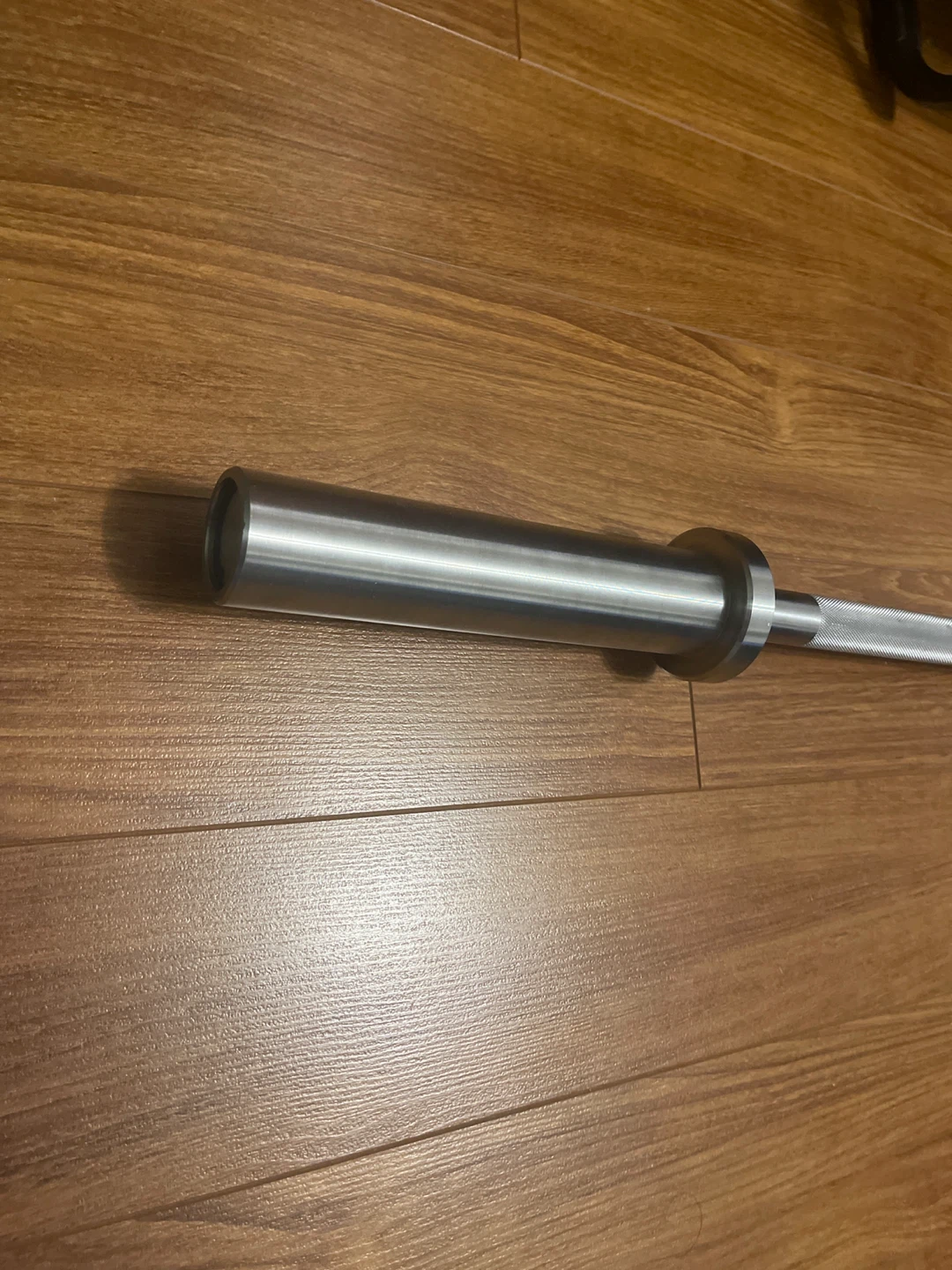 MAXUM 6ft Hard Chrome Olympic Barbell - 700lb capacity - photo 2