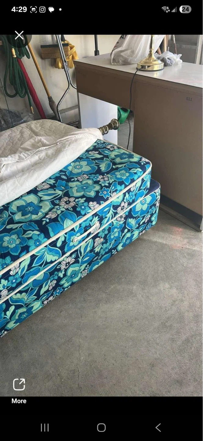 Vintage Bedding Set - photo 5