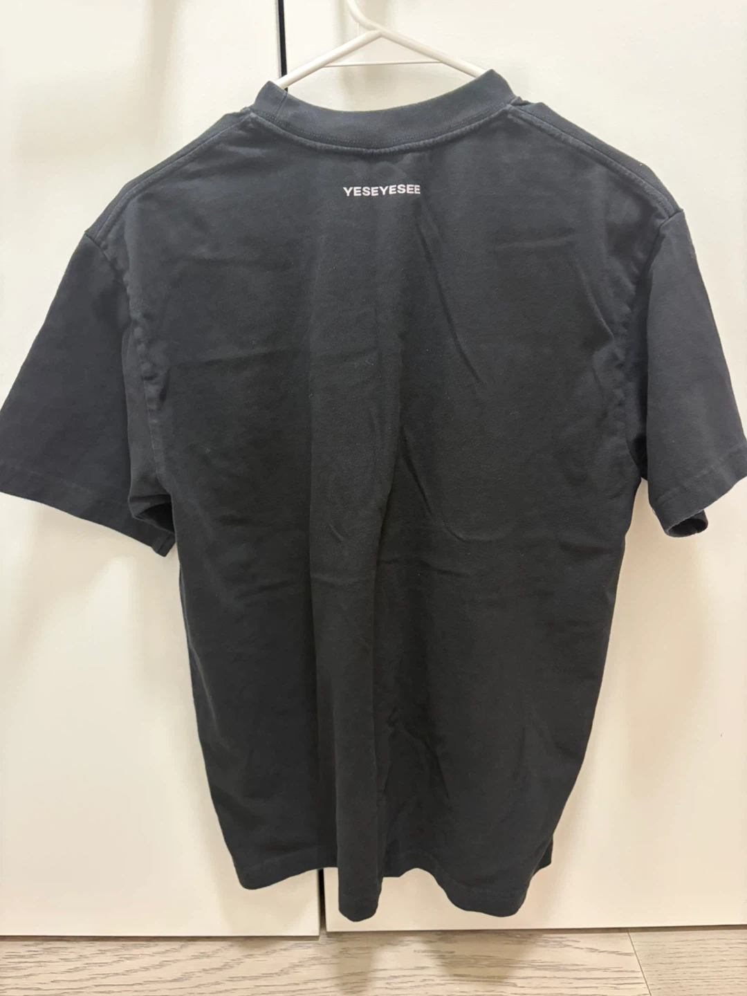 YESEYESEE Graphic T-Shirt - photo 2