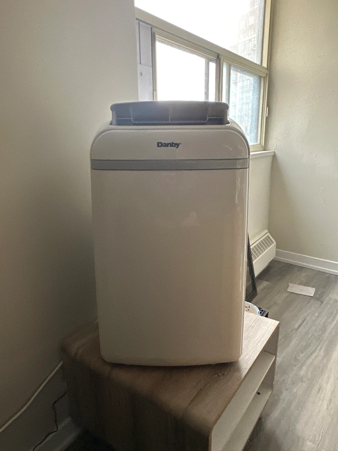 Danby 12000 BTU Portable Air Conditioner - photo 3