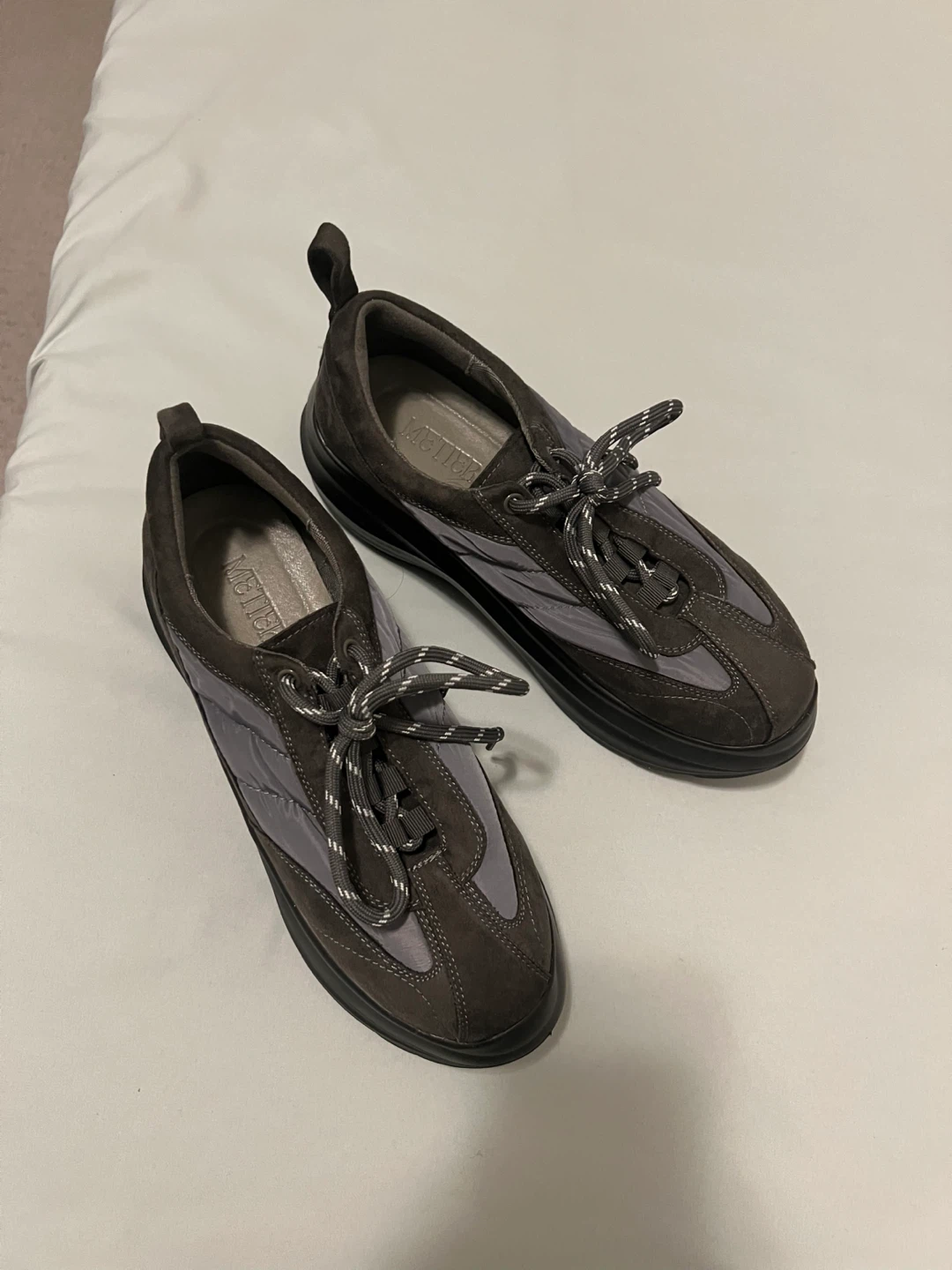 Brand X Sneakers - Size 245 mm