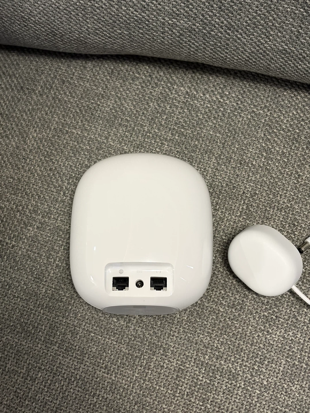 Google Nest WiFi Pro 6E Mash Router Brand New - photo 2