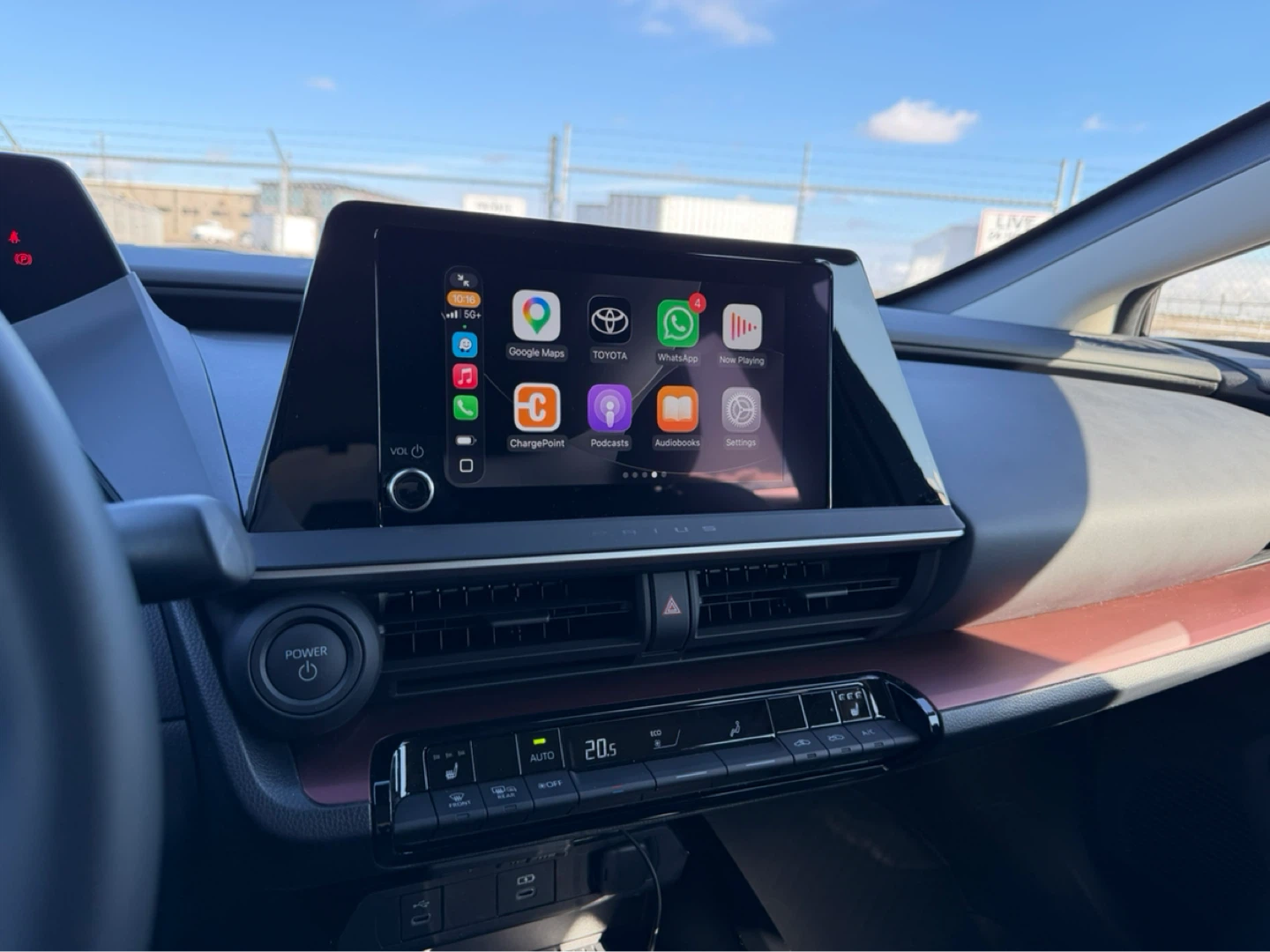 2026 Toyota Prius Plug in Hybrid - photo 3