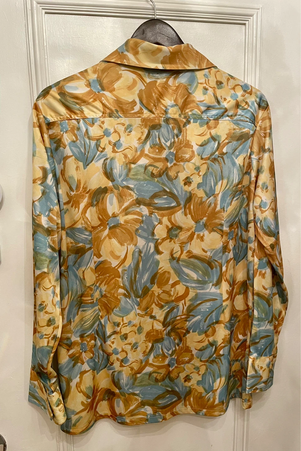 Vintage Floral Button-Up Shirt - photo 2