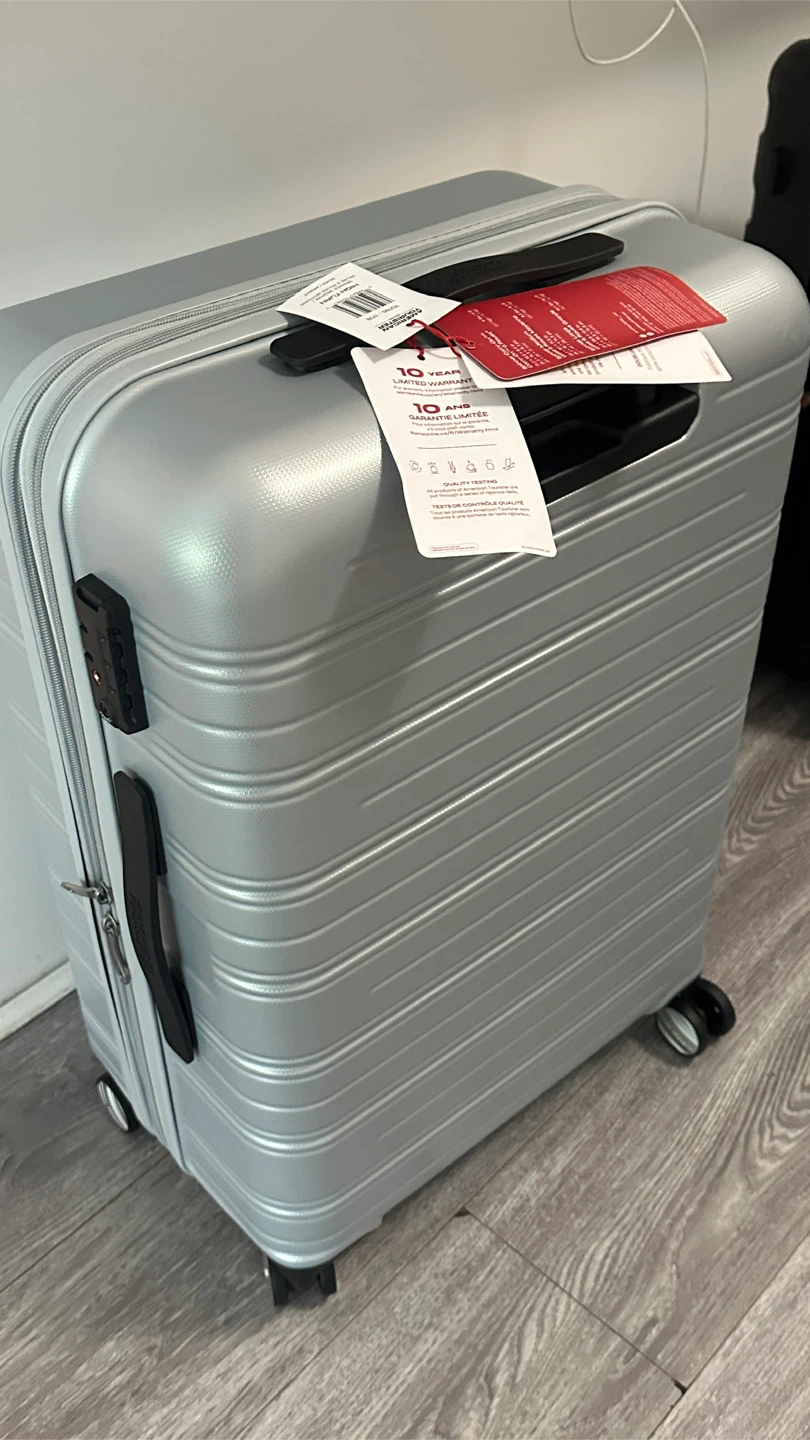 American Tourister High Turn Silver Luggage ⚽ - photo 3