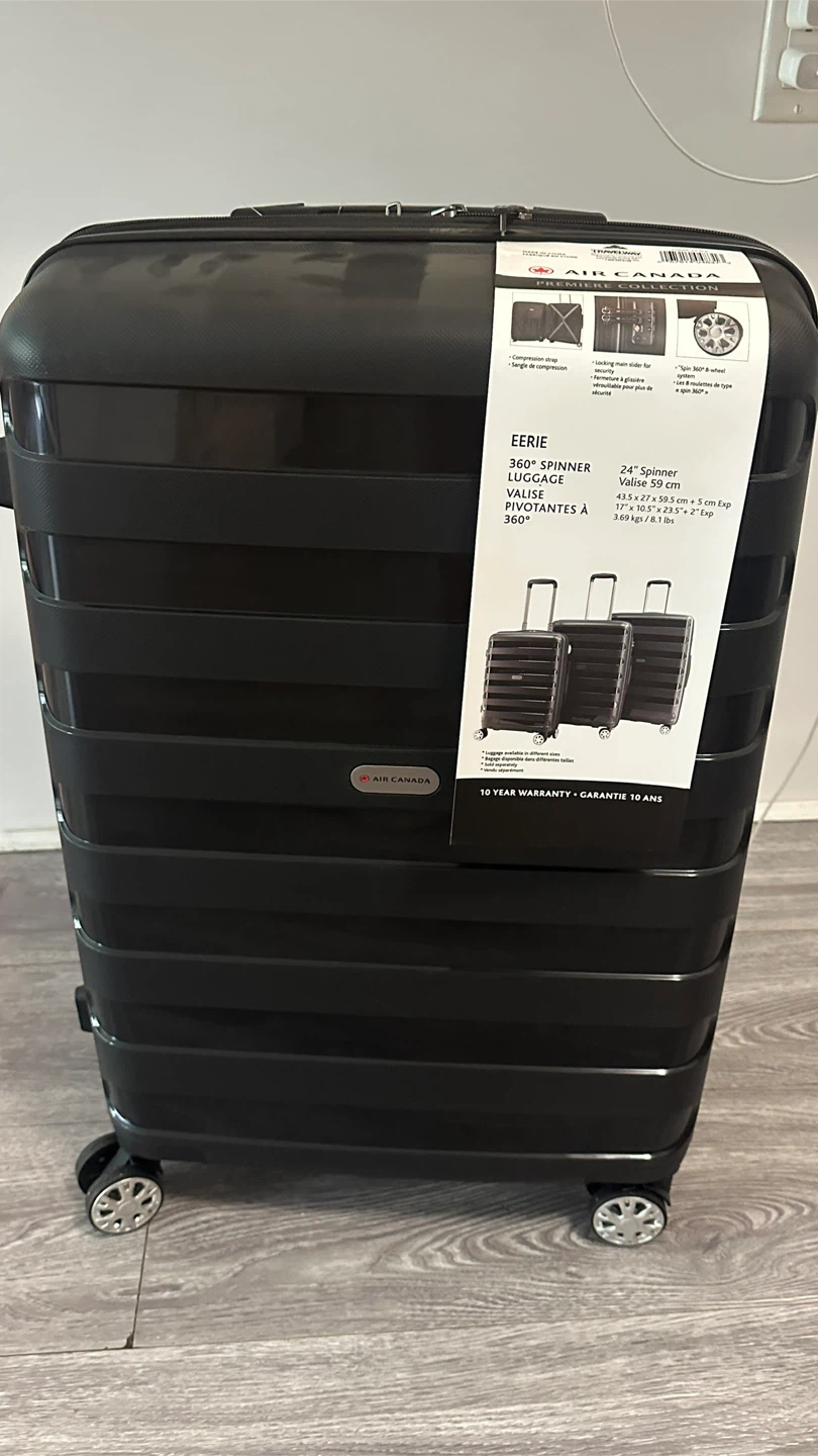 Air Canada Eerie 24" Spinner Luggage - Black ⚽