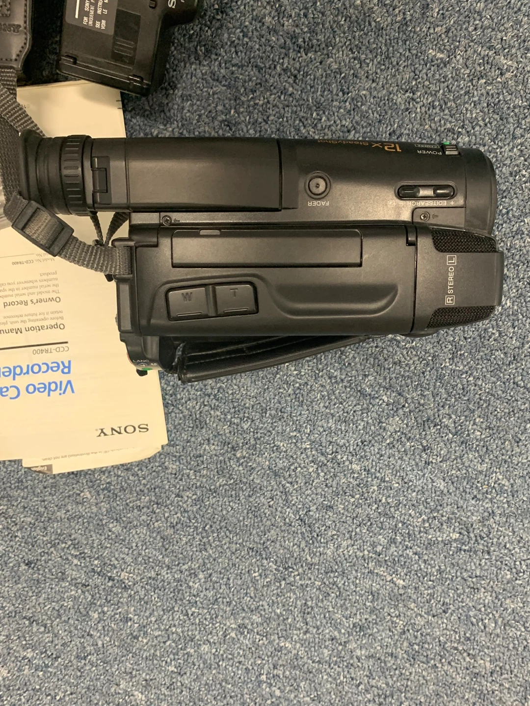 Sony Handycam Video Hi8 SteadyShot Camcorder 12x - photo 4