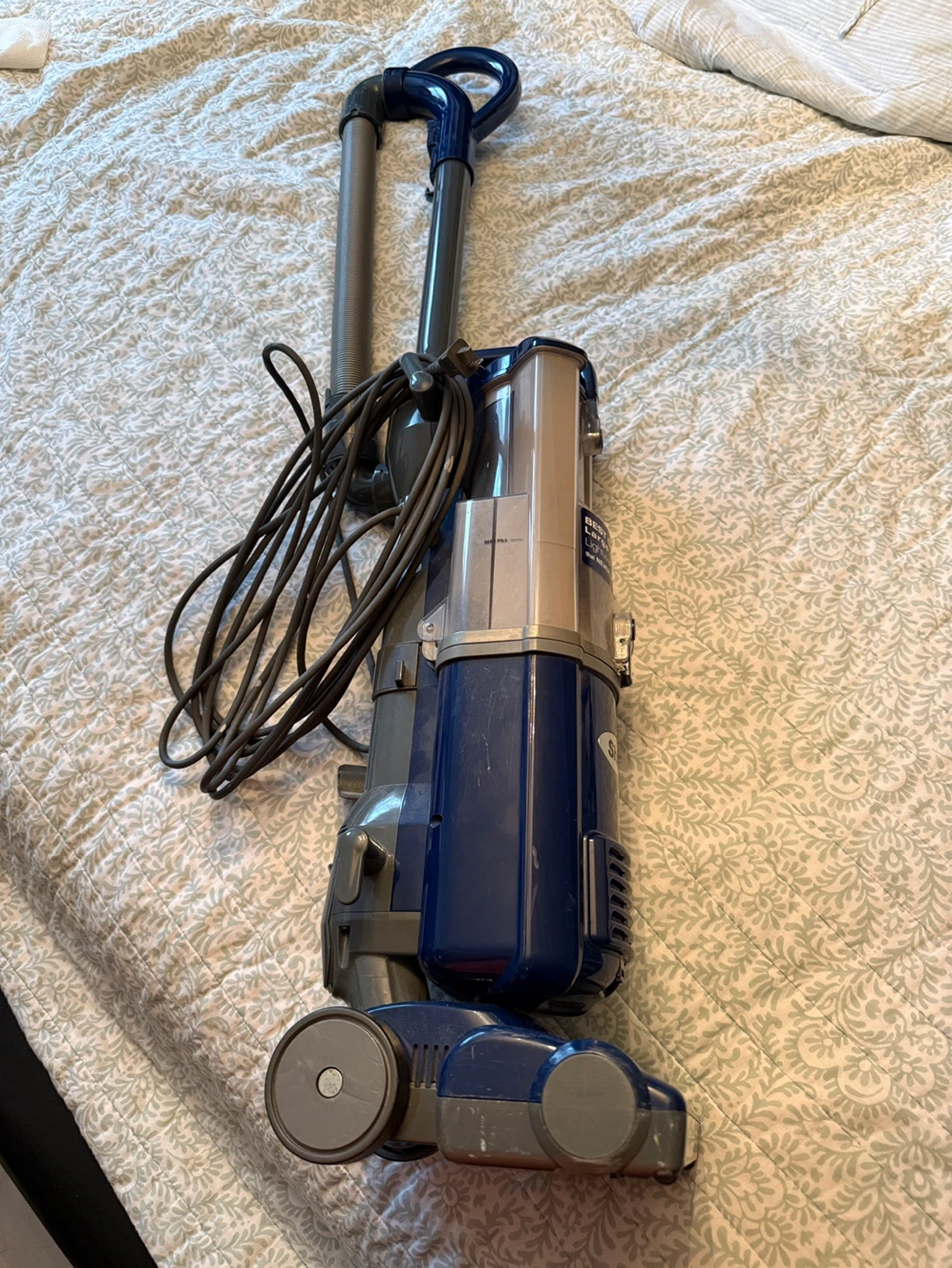 Shark NV105.26 Navigator Vacuum Cleaner - photo 4