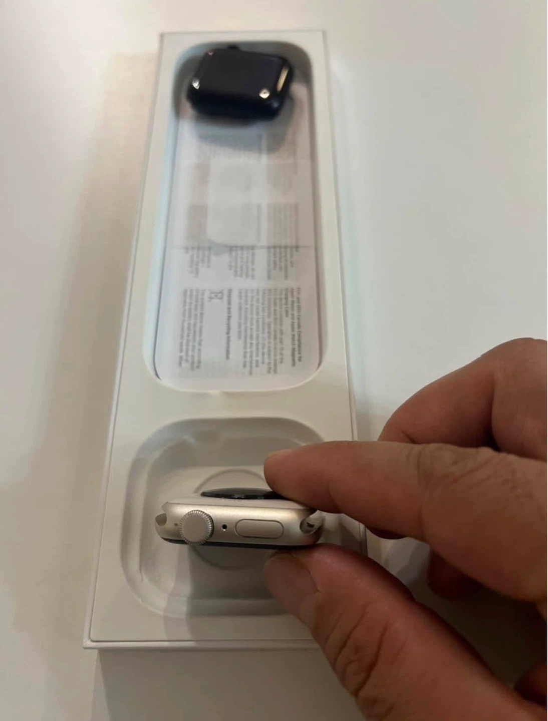 Apple Watch SE (2nd gen) 40mm Starlight Aluminum - photo 5