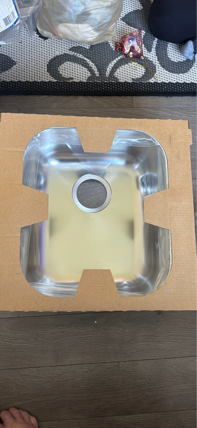 New Kitchen Sink with Strainer