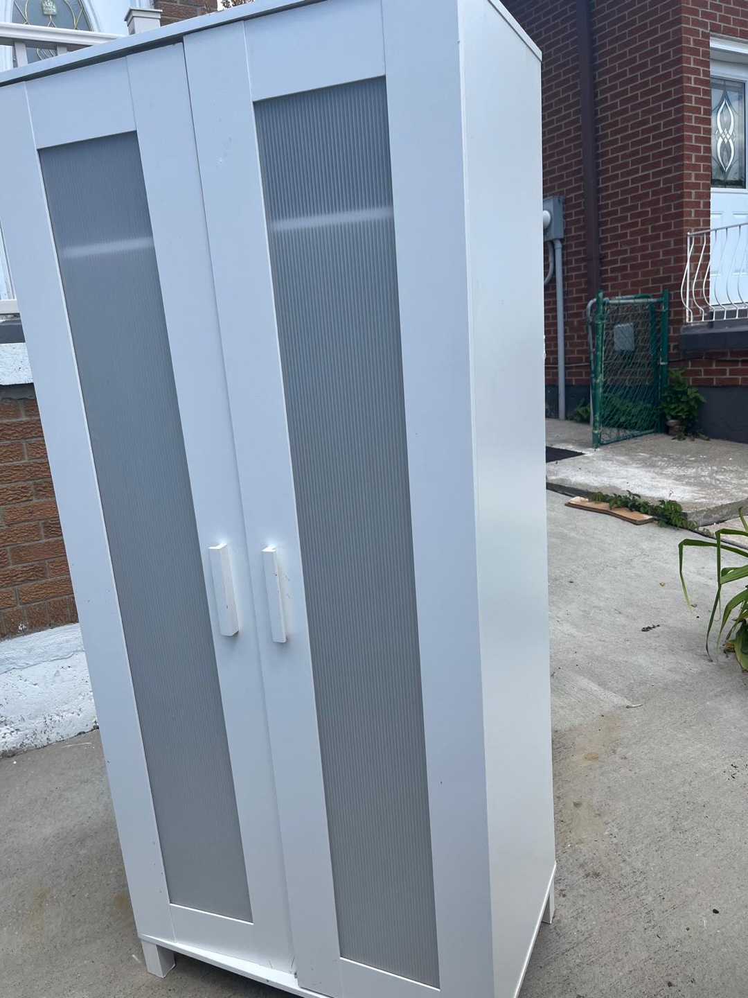White Two-Door Wardrobe - photo 3