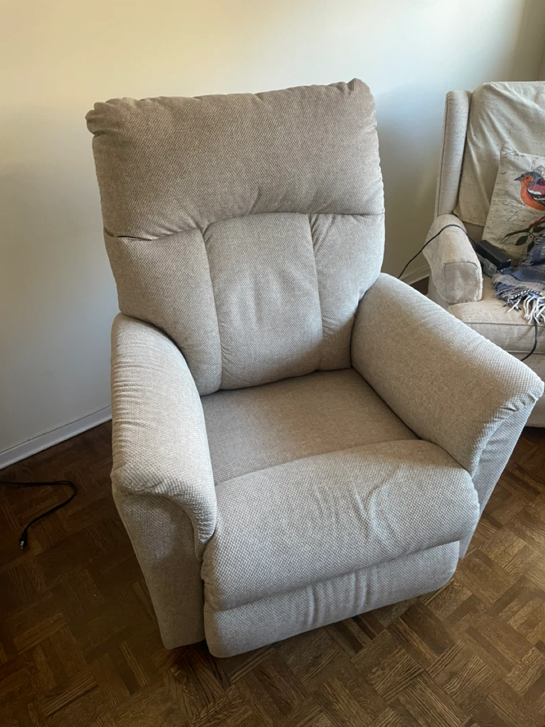 Estate Sale - Excellent condition Power Recliner Chair
