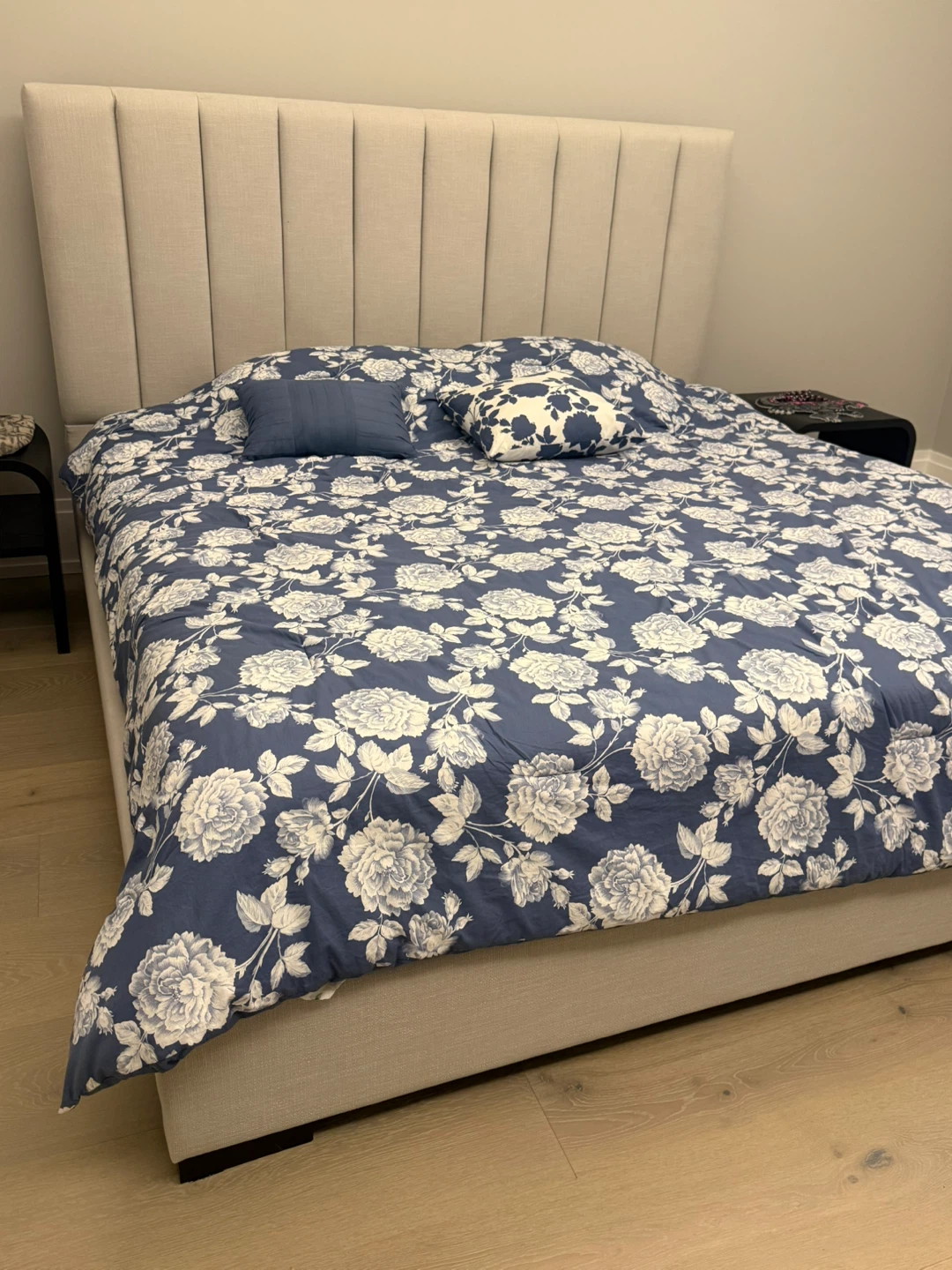 Queen size bed frame