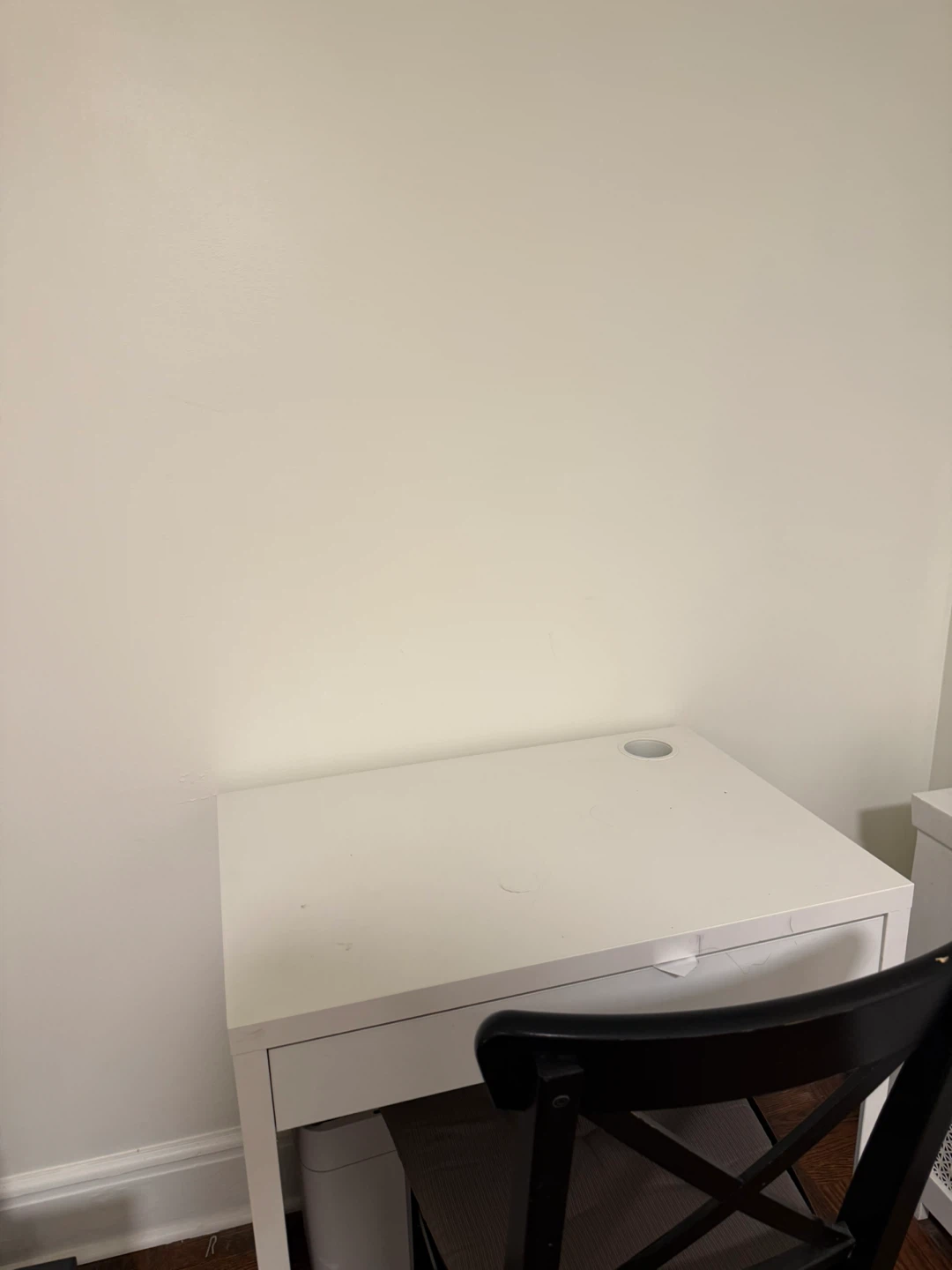 White Desk with Drawer and chair