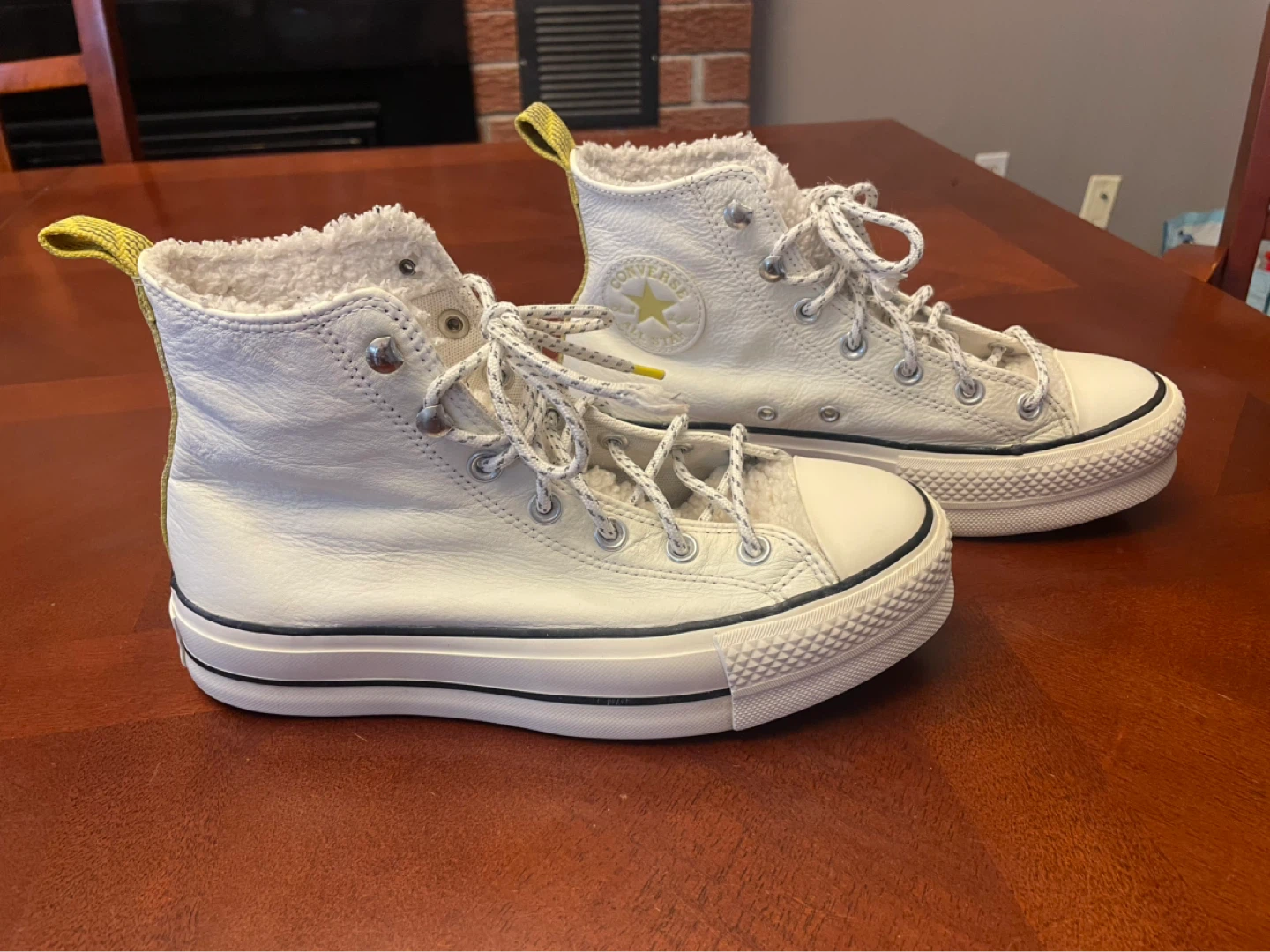 Converse women’s 8 leather platform high tops white