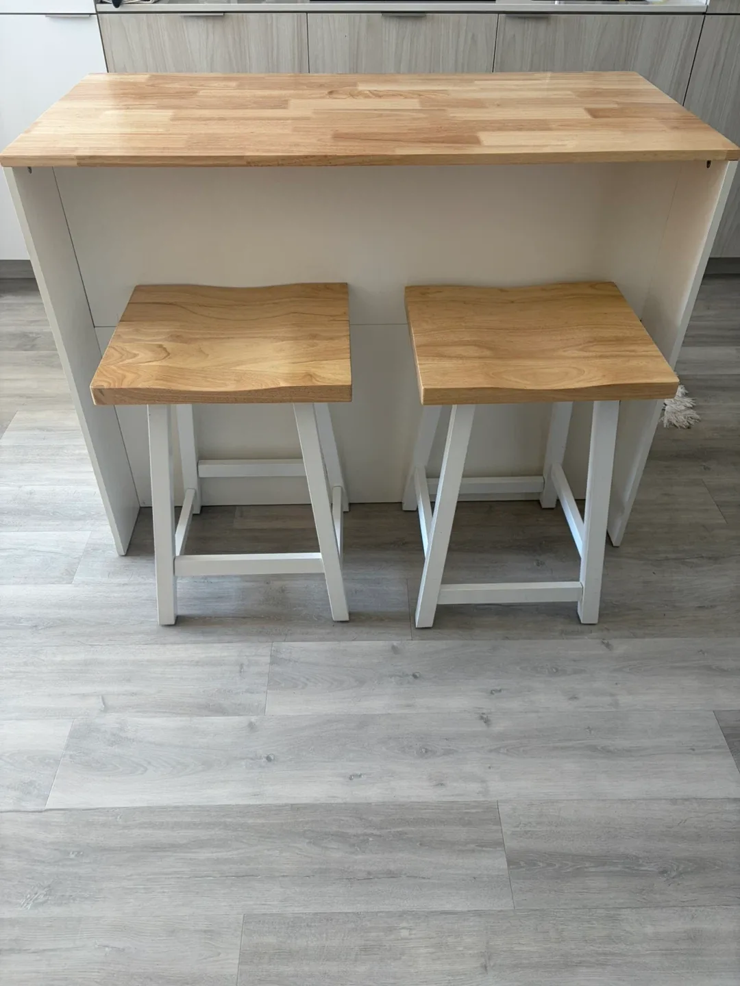 Kitchen Island with Two Stools - photo 4