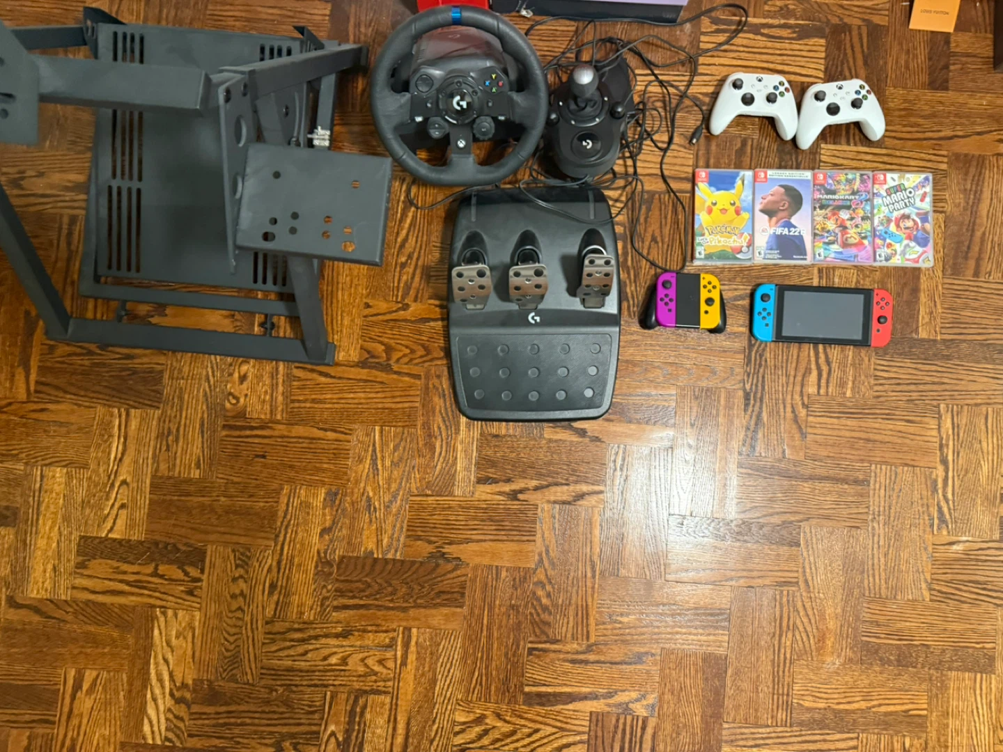 Logitech G29 Racing Wheel and Pedals with Nintendo Switch Games