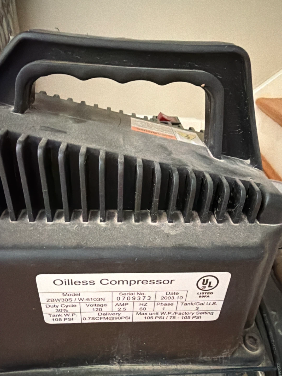 Tailgate Air Compressor - photo 2