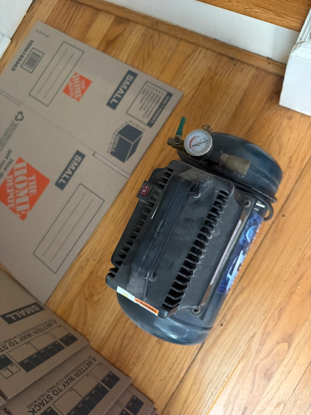 Tailgate Air Compressor - photo 3