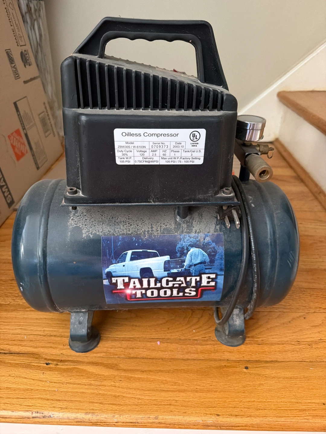 Tailgate Air Compressor