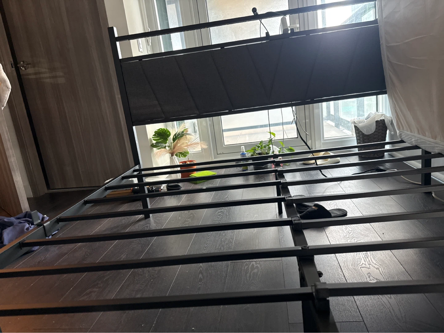 Queen size Metal Bed Frame with Headboard - photo 2