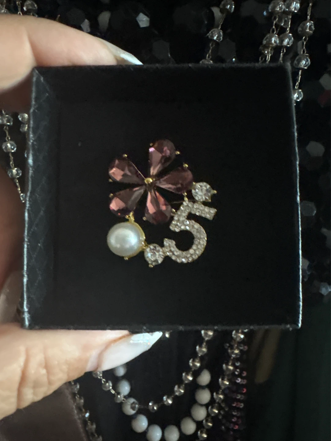 ⚽️Garnet Flower & 5 Brooch with Pearl Accent - photo 2