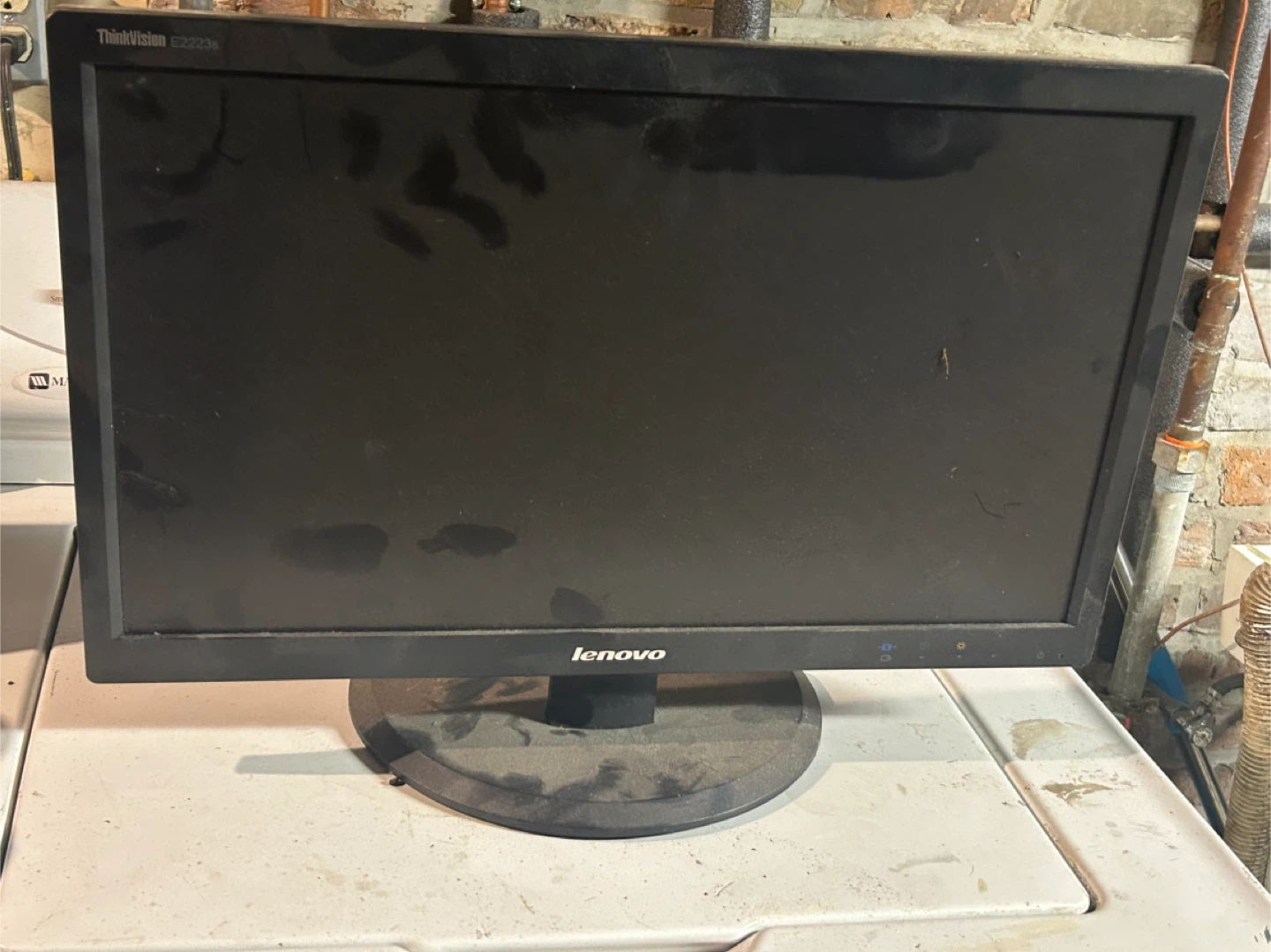 Lenovo ThinkVision E2223s Monitor