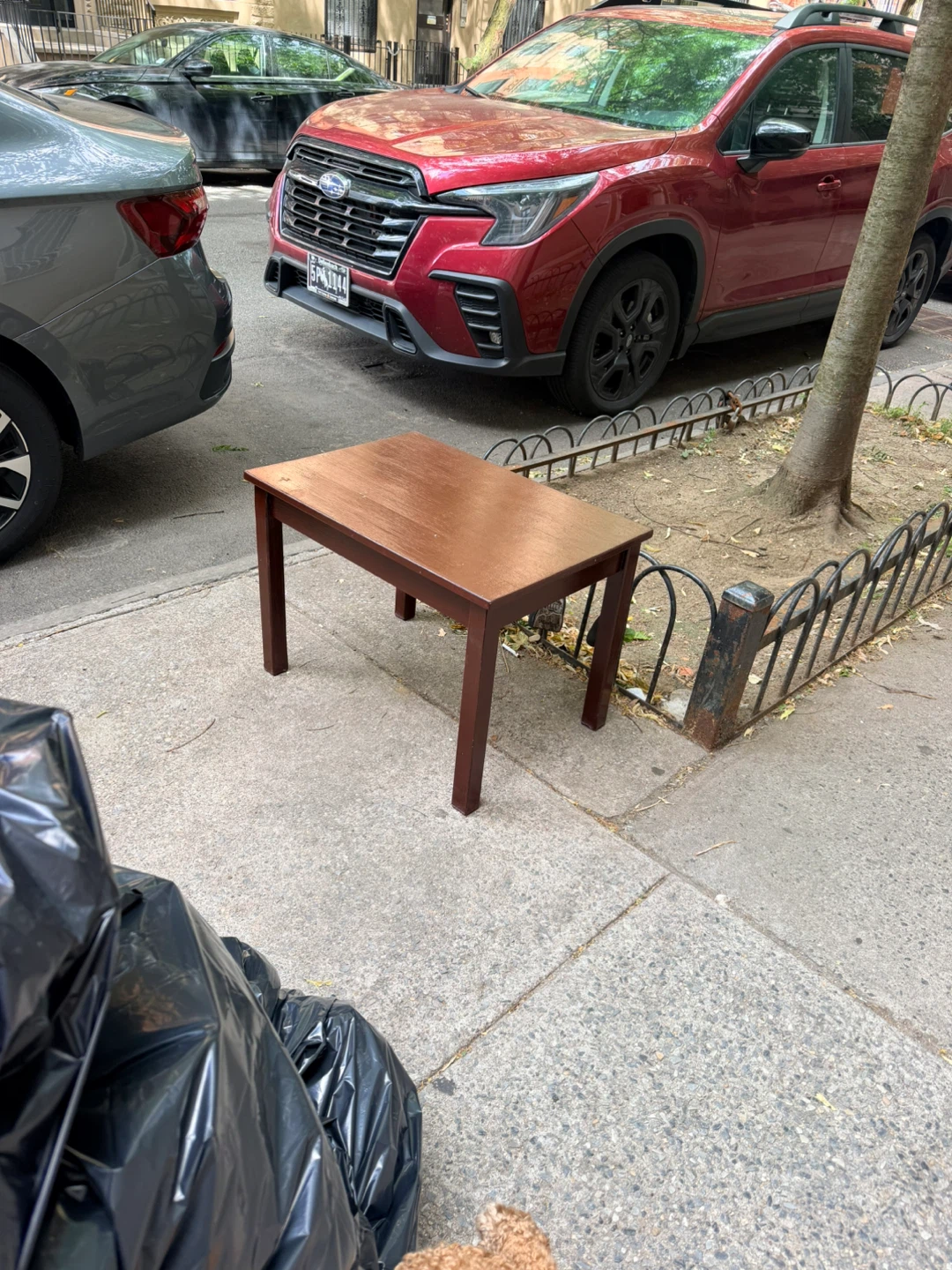 ⚽️Small wooden side table - photo 2
