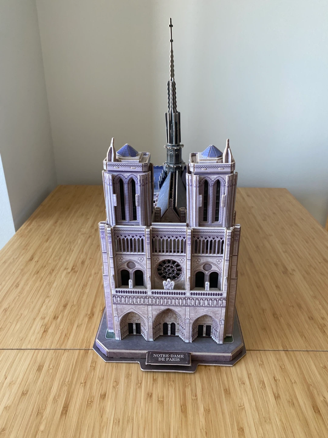 Notre-Dame de Paris LED-Lit Model - photo 2