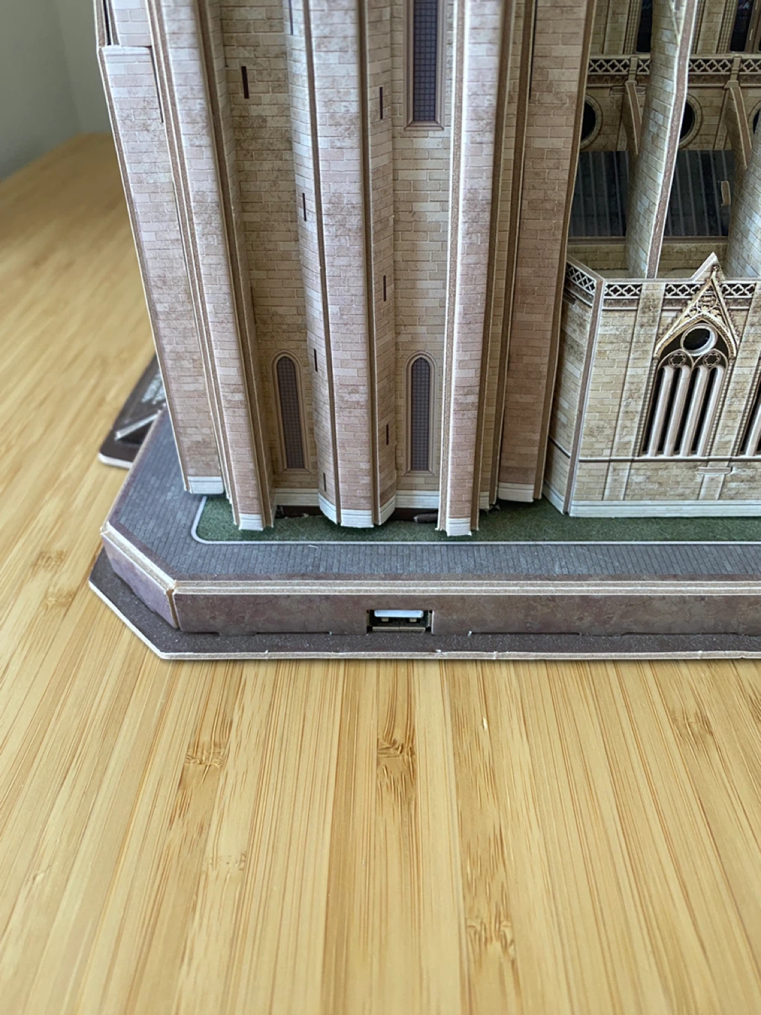 Notre-Dame de Paris LED-Lit Model - photo 5