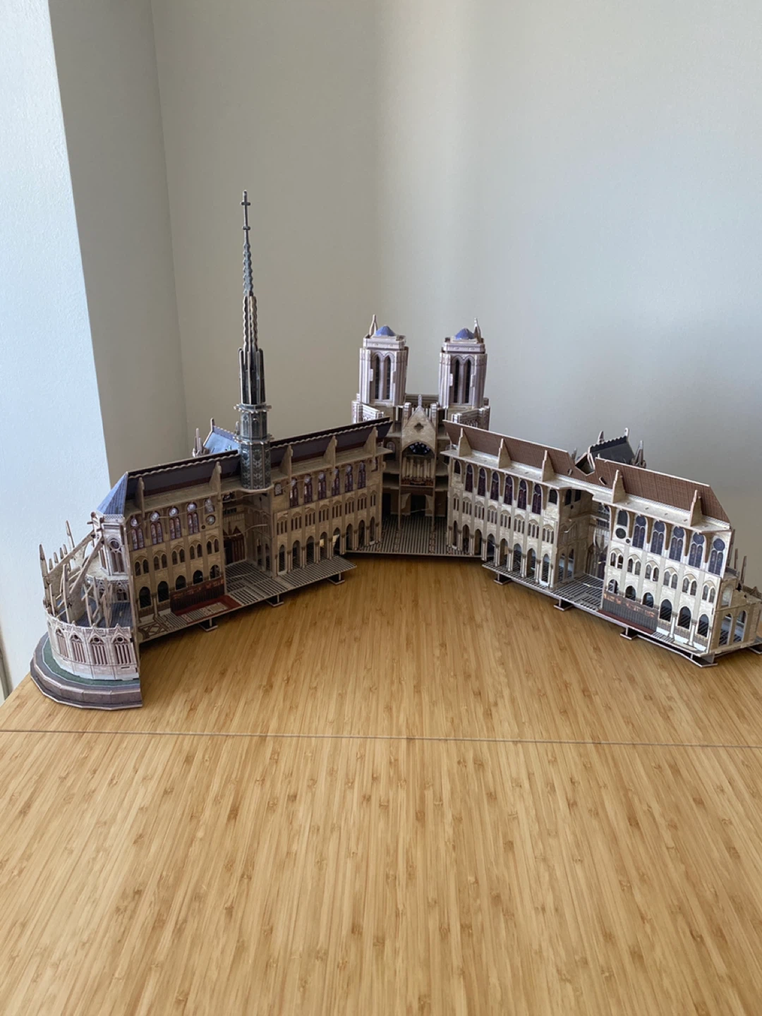 Notre-Dame de Paris LED-Lit Model - photo 4