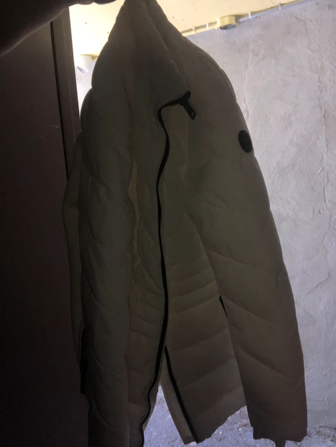 Michael Kors Puffer Jacket - White - Size M - photo 4