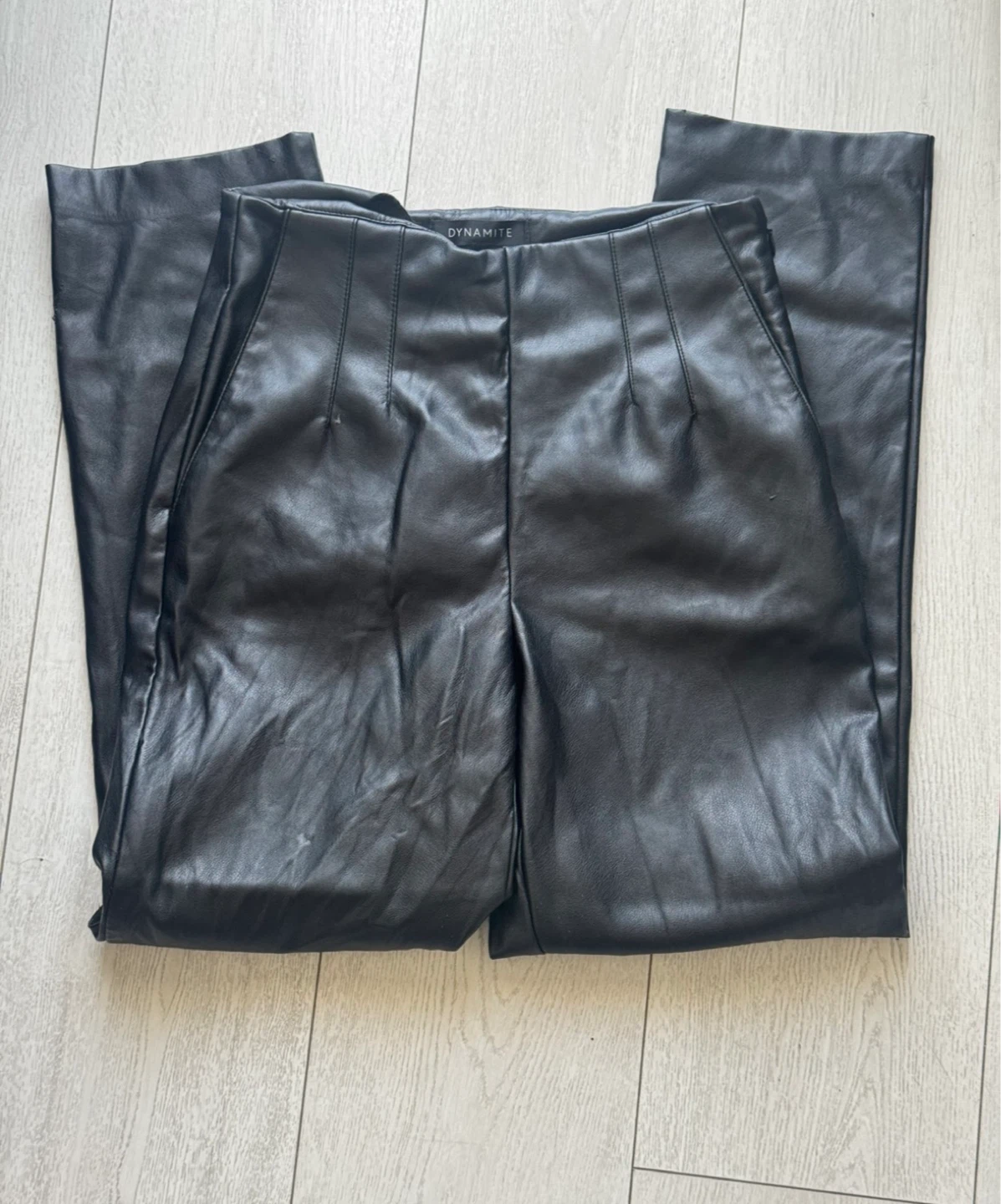 LIKE NEW Dynamite leather pants size small ⚽️