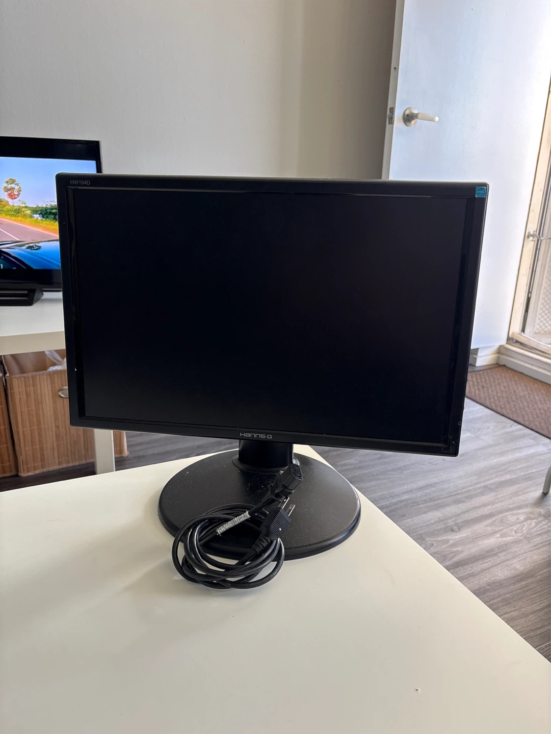 Hanns-G HW194D LCD Monitor