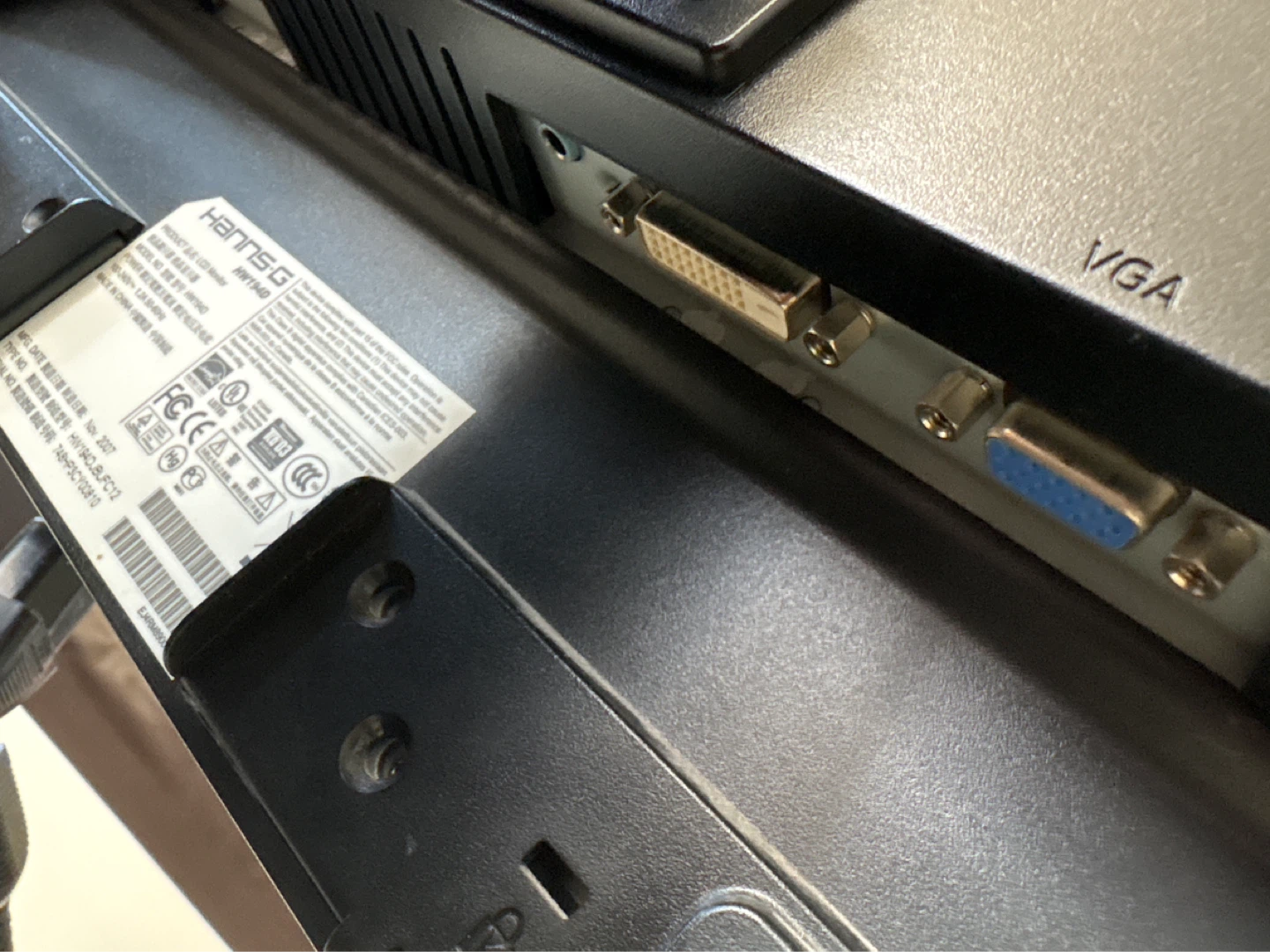 Hanns-G HW194D LCD Monitor - photo 3