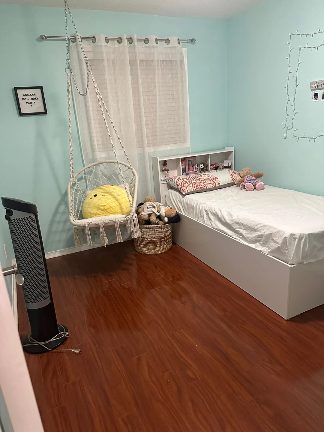 White Twin bed - photo 2