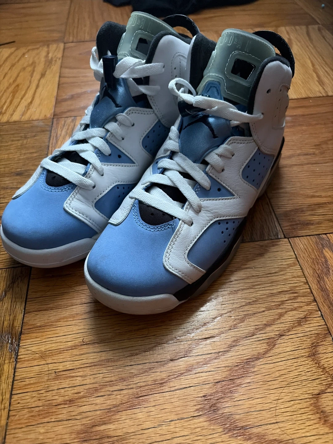 Air Jordan 6 Retro