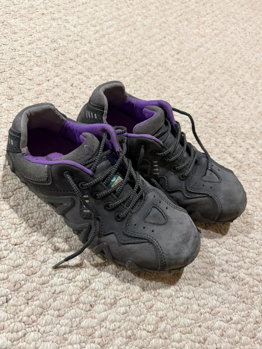 Women Safety shoes (US - 9.5)
