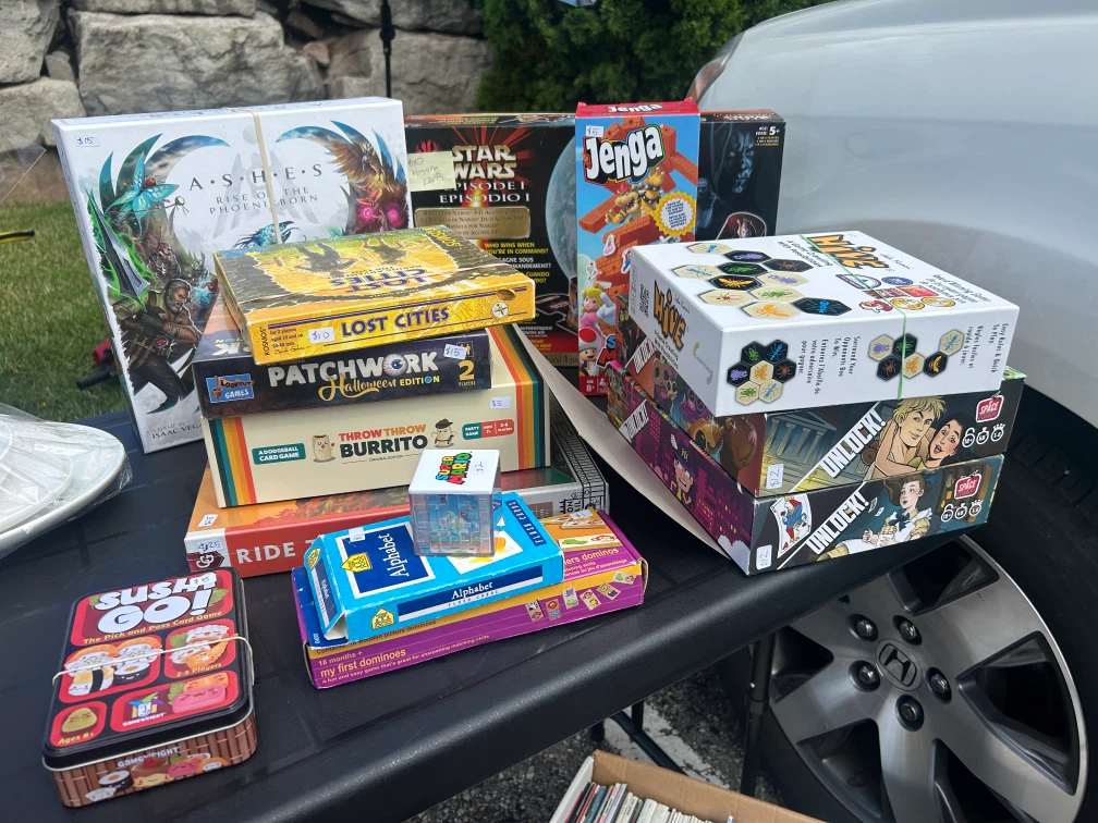 Comics, games, magazines, books at Glen Abbey United Church! - photo 3