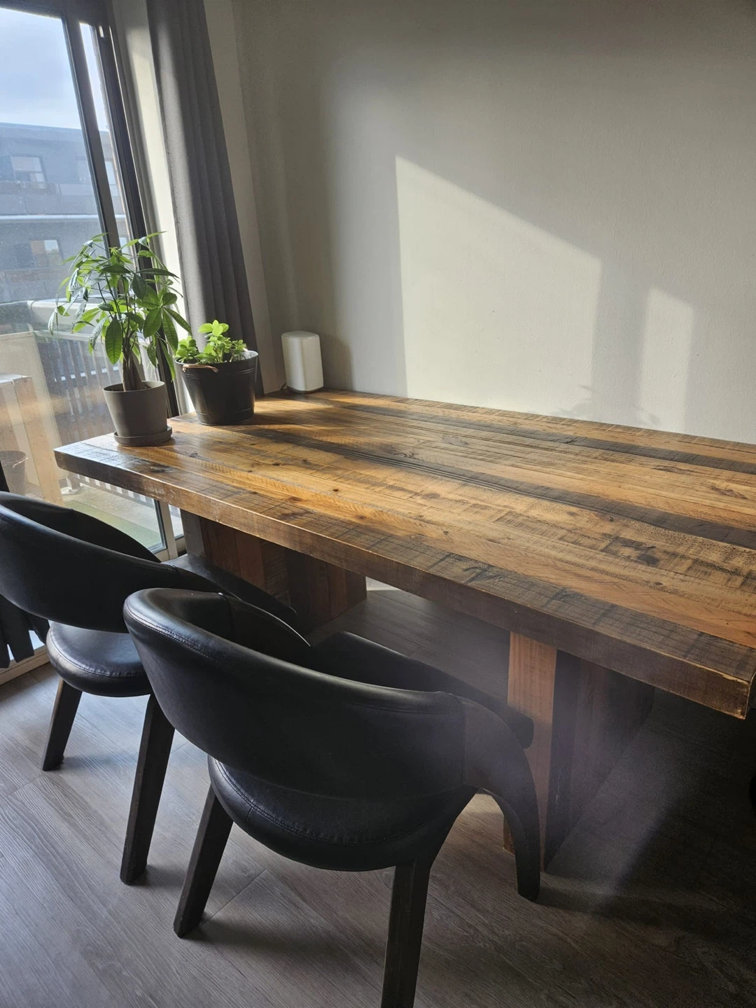 Table with bench