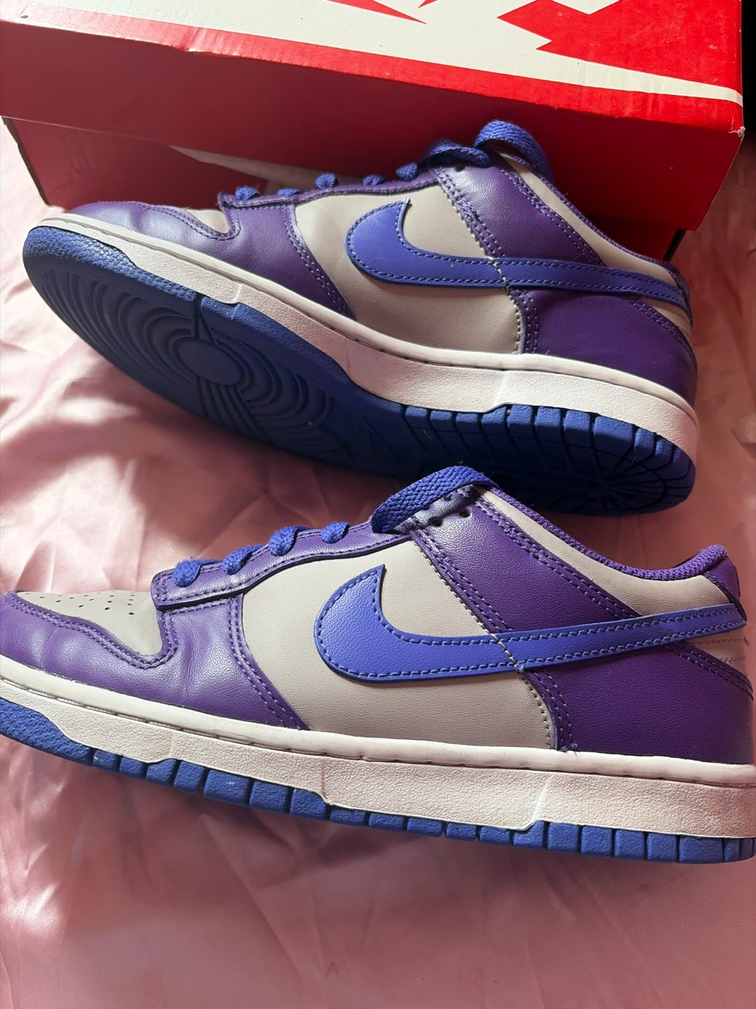 Women’s dunks size 5.5 - photo 2