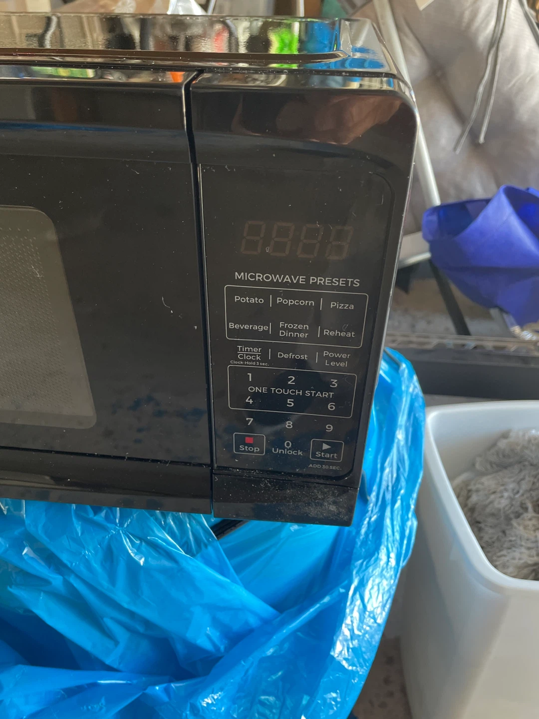 Kenmore Black Microwave - photo 2