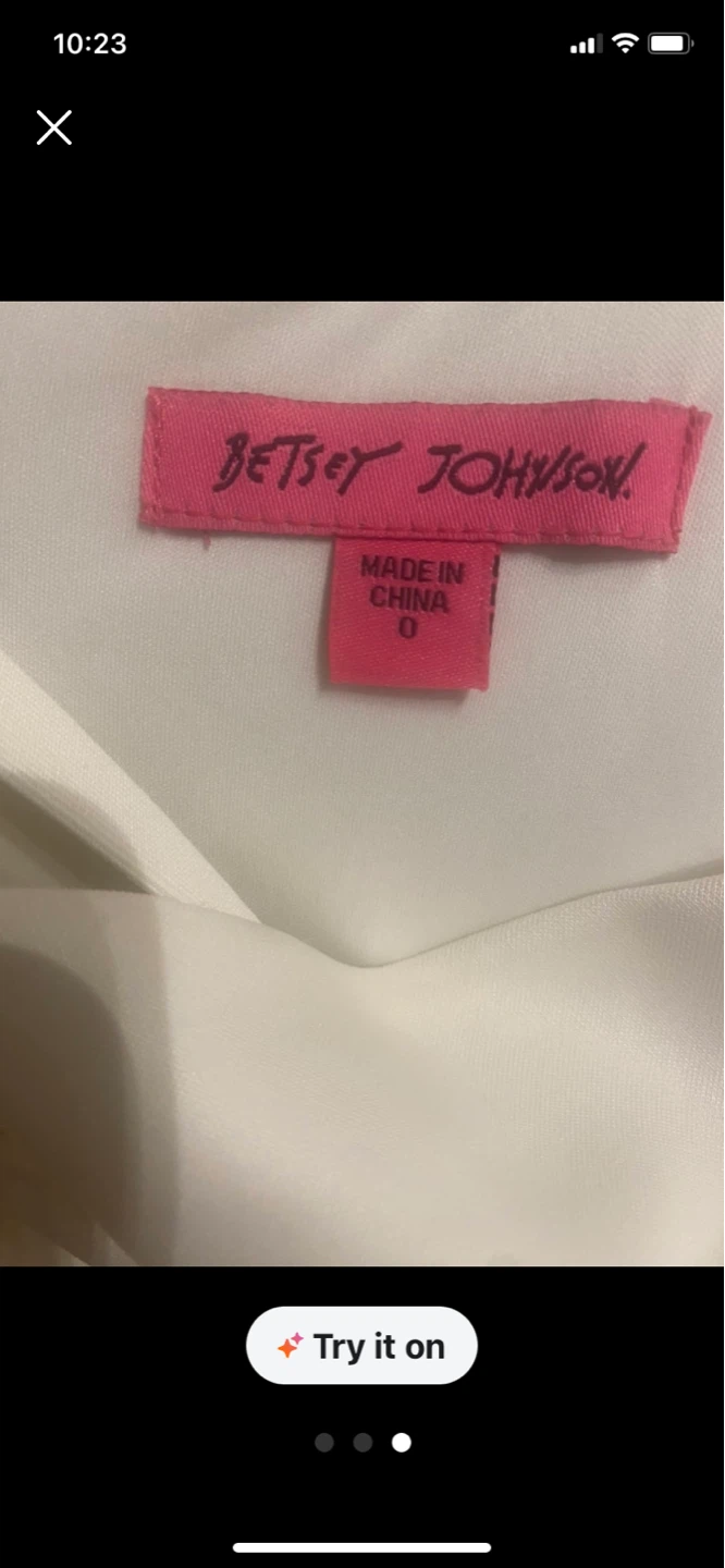 ⚽ Betsey Johnson White Dress with Bow - Size 0 - photo 2