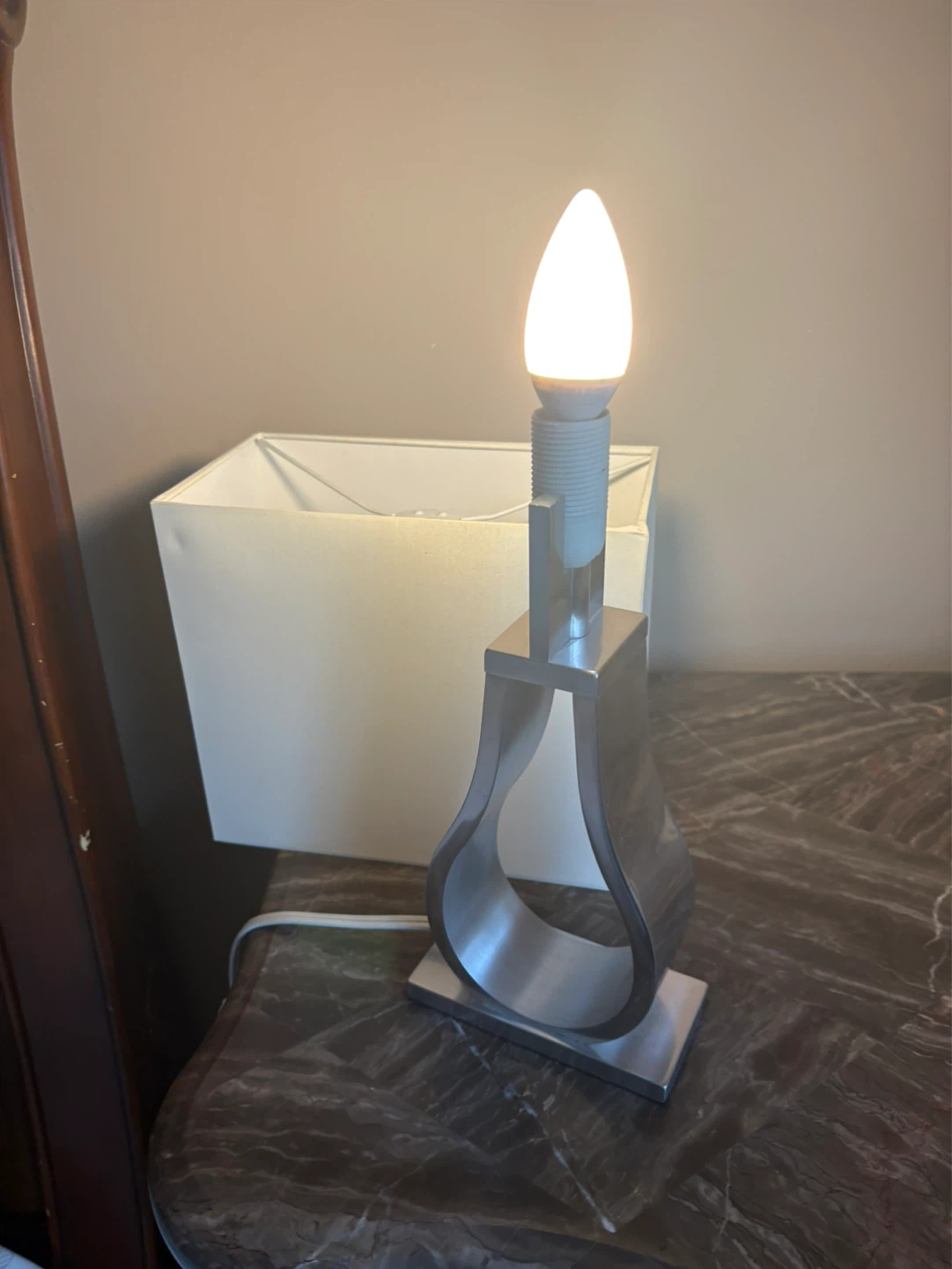 Table Lamp - photo 3