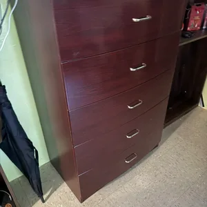 Dark Wood 5-Drawer Dresser
