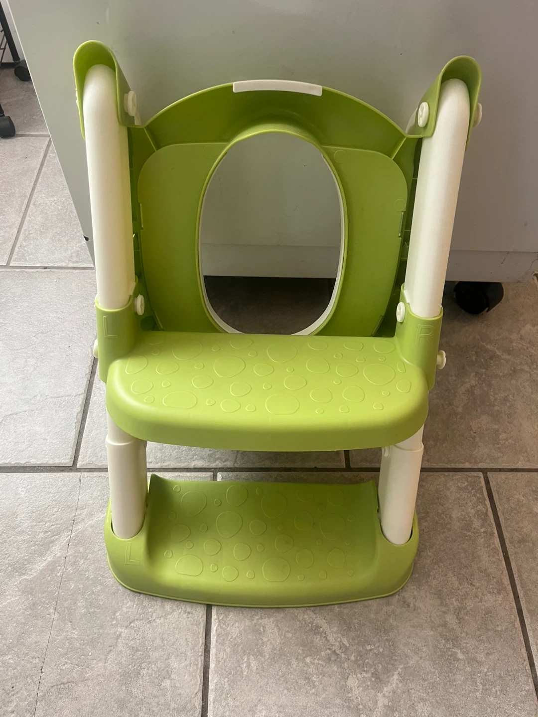 Green and White Toddler Potty Training Seat with Step Stool - photo 3