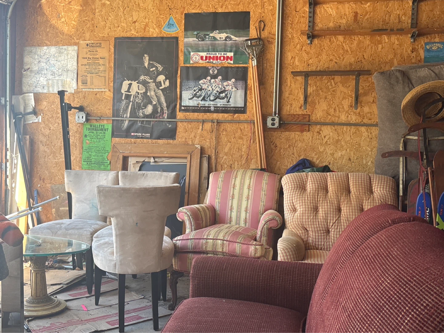 Couches and chairs . (Name your prices ). Easy garage pick up - photo 3