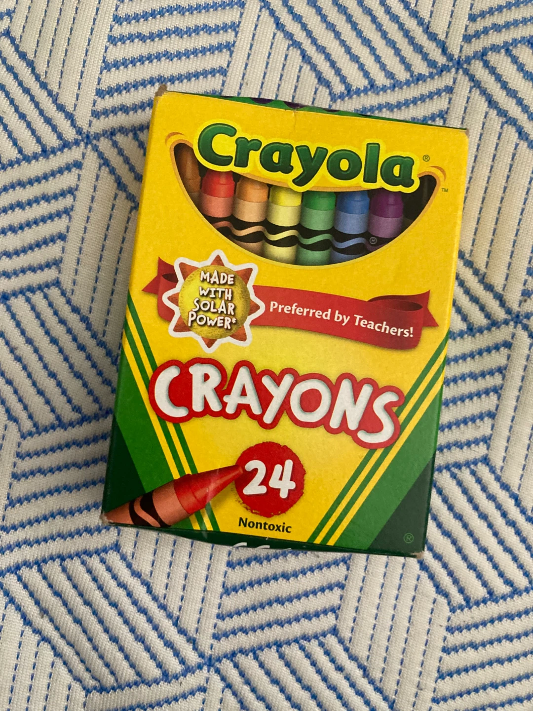Crayola 24 Count Crayons⚽️