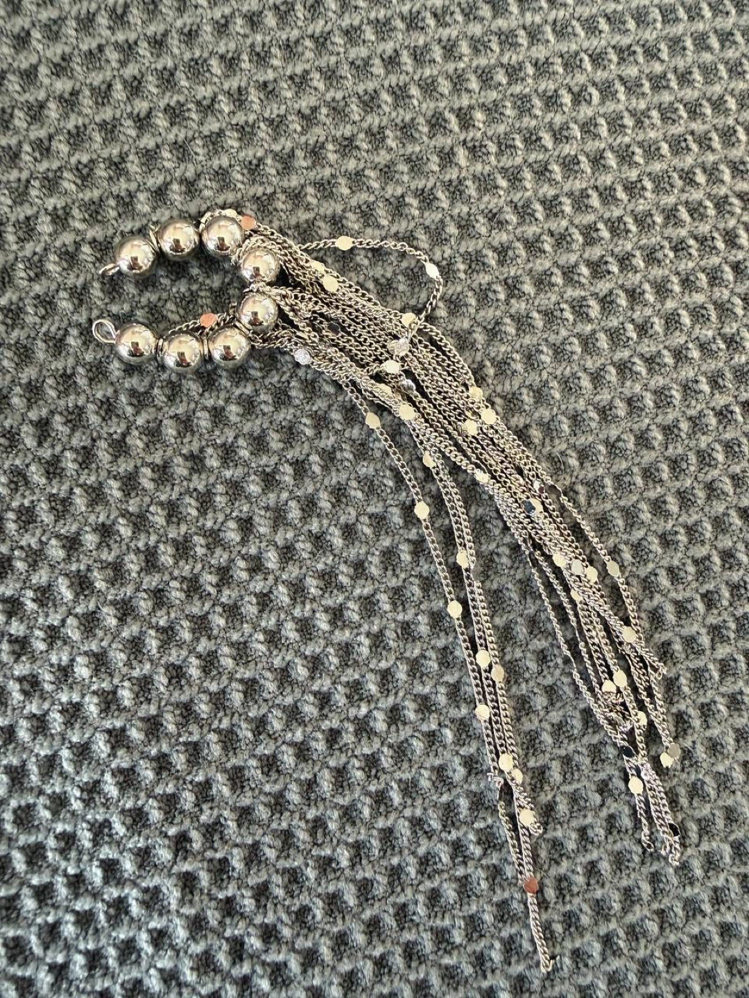 Silver-Tone Tassel Chain Ear Cuff - photo 4