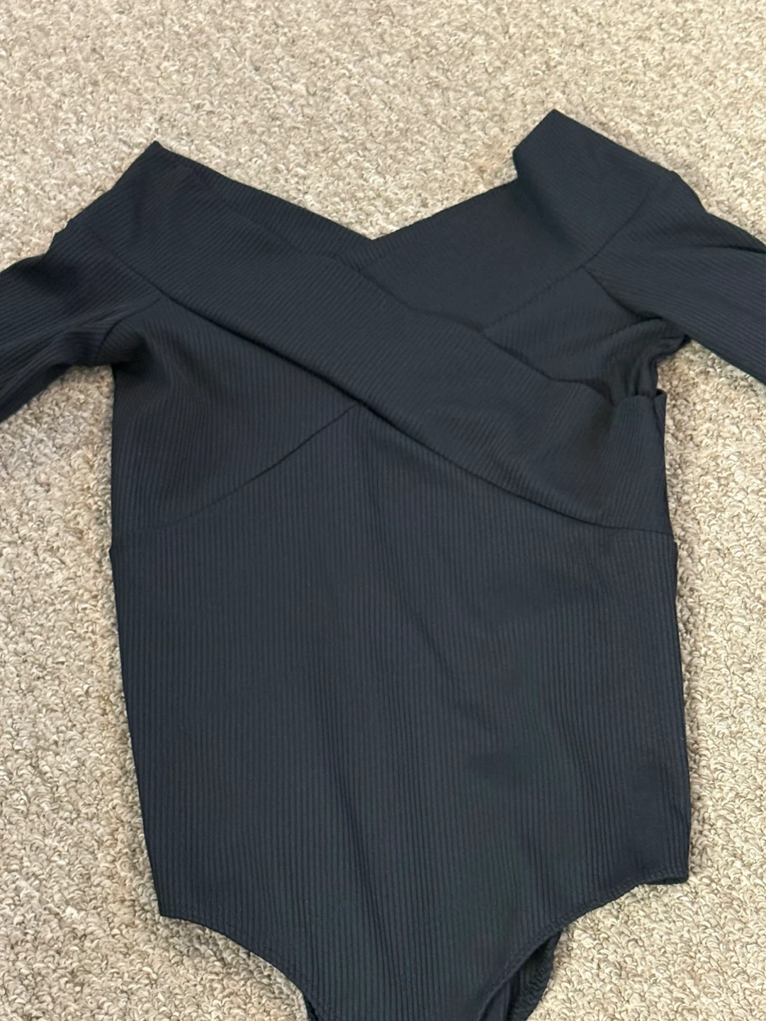 Stradivarius Black Ribbed Cross-Over Bodysuit - photo 3